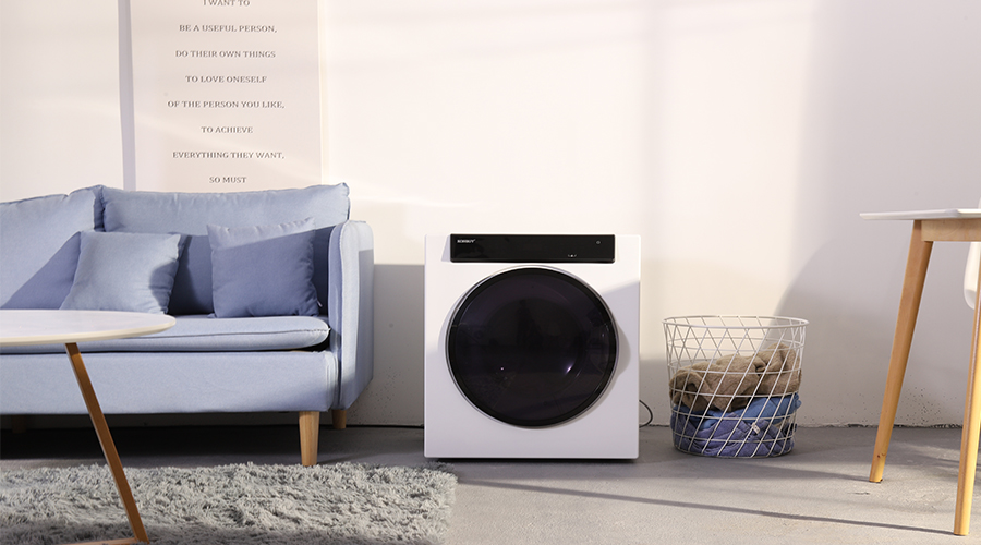 羽絨服，到底該不該用滾筒干衣機(jī)進(jìn)行烘干？