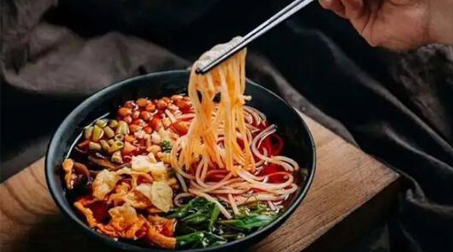 吃螺螄粉衣服上有味道如何快速解決！滾筒衣服烘干機(jī)有辦法