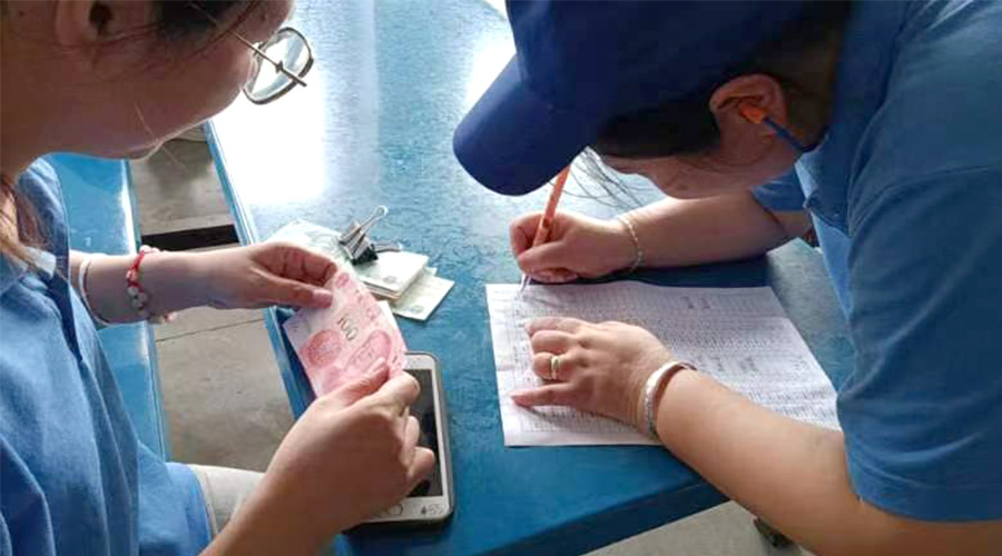 情系職工！金環(huán)電器為員工發(fā)放中秋暖心福利