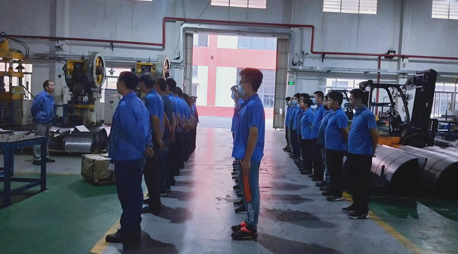 金環(huán)電器沖壓車間組織人員開展5s落實強(qiáng)調(diào)會議